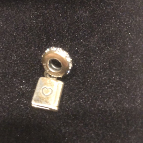 Pandora charm - Picture 3 of 4